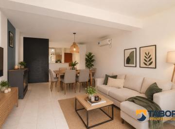 Casa · 150m² · 4 Ambientes · 1 Cochera · Dúplex en Venta en Barrio C Seguridad | 3 Hab, Galería y Patio | Campo de Vuelo, Chateau