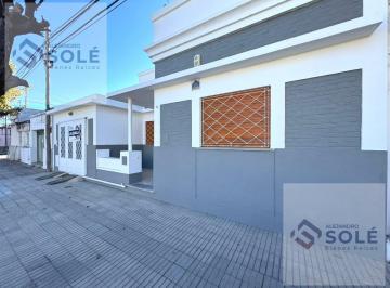 Casa · 235m² · 6 Ambientes · 1 Cochera · Casa en Venta en Villa María Zona Centro - Apto Credito