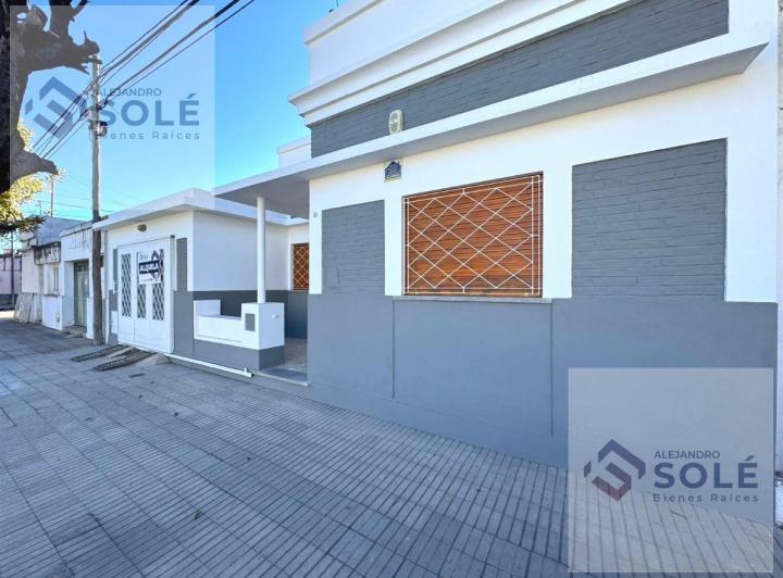 Casa en venta en Florentino Ameghino · 6 ambientes