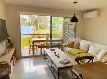 Departamento de 4 ambientes, Uruguay · Apartamento en Venta, Playa Brava, 2 Dorm. y Barbacoa Propia