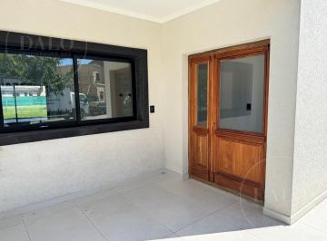 Casa · 225m² · 6 Ambientes · 3 Cocheras · Casa en San Pablo