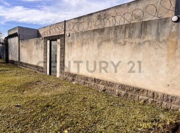 Casa · 180m² · 6 Ambientes · 2 Cocheras · Venta de Casa en Melchor Romero, La Plata