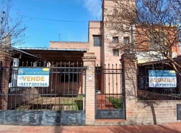 Casa de 6 ambientes, Córdoba · Barrio Rene Favaloro Casa de 2 Dorm + Escritorio