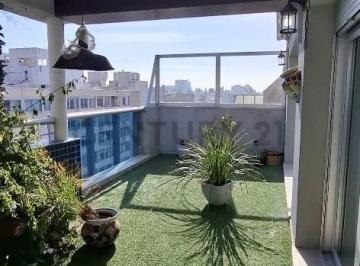 Departamento · 124m² · 3 Dormitorios · 1 Cochera · Alquiler de Penthouse en Punta Carretas con Cochera y Terraza
