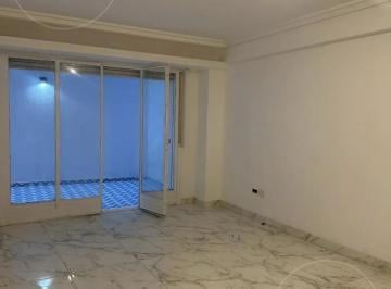 Departamento · 66m² · 4 Ambientes · 1 Cochera · Departamento 4 Ambientes con Patio Super Luminoso, Impecable en Balvanera
