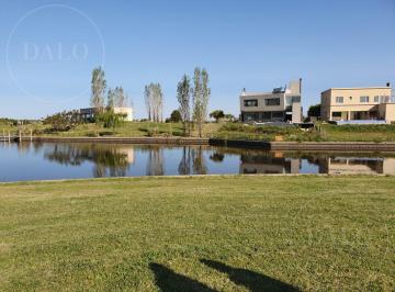 Terreno · 983m² · Terreno en Venta Al Agua con Salida Al Rio de 983.52 m Cuadrados en El Barrio El Cazal, Escobar