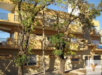 Departamento · 90m² · 3 Ambientes · Departamento en Venta - 2 Dorm. 1 Baño - 90 m - Almirante Brown