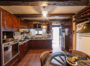 Casa · 405m² · 9 Ambientes · 3 Cocheras · Casa en Venta | 5 Dorm., 4 Baños - Gran Parque - Pileta | Parque Latino | Zona Sur Córdoba