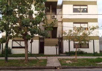 Departamento · 51m² · 3 Ambientes · 1 Cochera · Departamento en Temperley Este