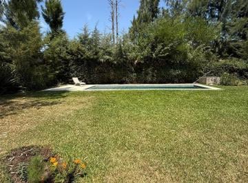 Casa · 200m² · 5 Ambientes · Casa - Dique Lujan