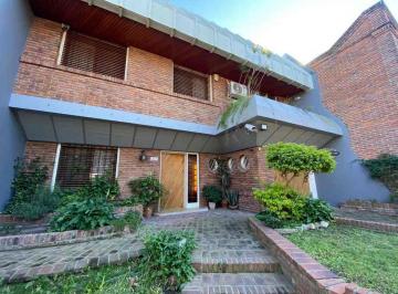 Casa de 4 ambientes, Quilmes · Casa Chalet Venta Barrio Parque