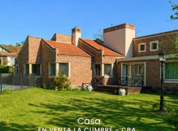 Casa · 291m² · 5 Ambientes · 2 Cocheras · Venta Chalet de Categoría en Esquina Frente Al Golf La Cumbe