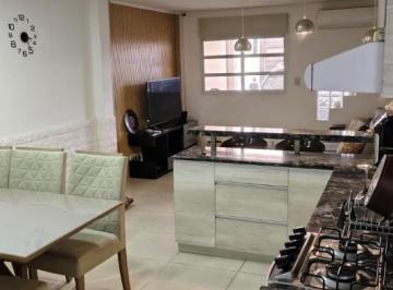Departamento · 124m² · 4 Ambientes · 1 Cochera · En Venta Hermoso Duplex Familiar con Patio y Pileta Oro Verde