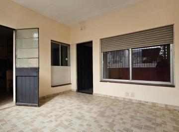 Departamento · 60m² · 3 Ambientes · U$s 49.900. - - Dpto. 3 Amb. Al Frente - 1er Piso X Escalera - Lituania 2865 - Remedios de Escala