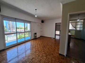 Departamento · 72m² · 3 Ambientes · 1 Cochera · Departamento Venta Bernal Centro 3 Habientes Bajas Expensas Espacio Guardacoche Castro Barros