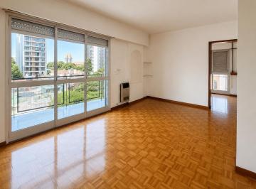 Departamento · 72m² · 3 Ambientes · 1 Cochera · Departamento Venta Bernal Este Centro 3 Habientes Bajas Expensas Espacio Guardacoche Castro Barros