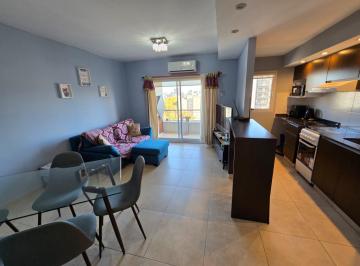 Departamento · 45m² · 2 Ambientes · Impecable 2 Ambientes con 2 Balcones y Parrilla en Pleno Centro de San Martin
