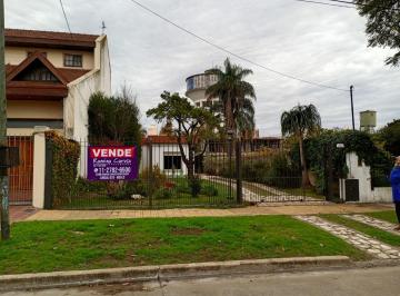 Casa de 4 ambientes, Merlo · Chalet de 3 Ambientes y Departamento de 2 Ambientes en Venta - Merlo