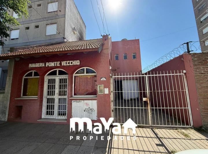 Local comercial · 327m² · 4 Ambientes · 2 Cocheras