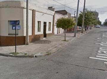 Casa · 110m² · 4 Ambientes · Casa de 3 Dorm. Amplios en Planta Baja Calle Campillo
