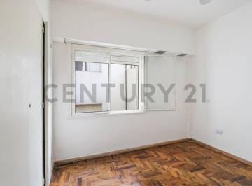 Departamento · 36m² · 2 Ambientes · Venta Departamento 2 Ambientes con Balcon Florida, Vicente Lopez