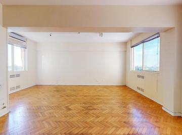 Departamento · 121m² · 4 Ambientes · Venta Depto 4 Amb. en Av Maipú Olivos C/balcón