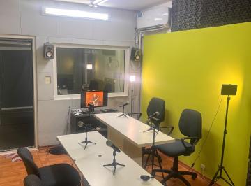 Oficina comercial de 1 ambiente, San Nicolás · Oficina Al Lado Complejo La Plaza. 27 m² Cubiertos + Patio 15 m².