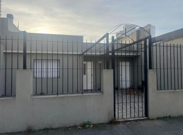 Casa de 3 ambientes, Avellaneda · Casa de 107 m² con 2 Dorm. en Venta en Wilde