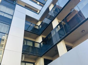 Departamento · 51m² · 2 Ambientes · A Mtrs. de Buen Pastor Pb C/patio Enorme Exp Bajas