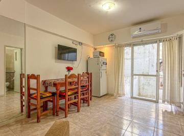 Departamento · 30m² · 1 Ambiente · Venta Departamento 1 Amb Dividido Centro con Patio