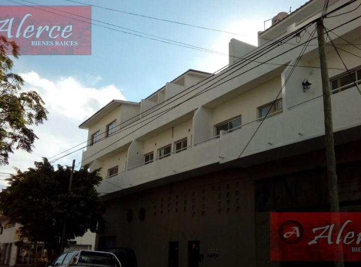 Monoambiente Al Frente con Balcon