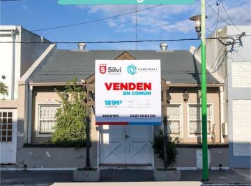 Local comercial · 181m² · 2 Ambientes · Local - Ensenada