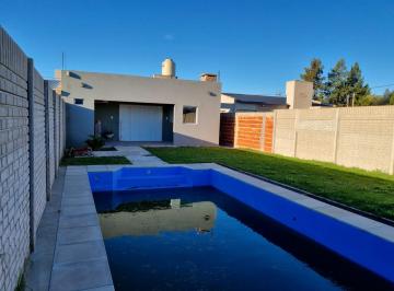 Casa · 2 Ambientes · 1 Cochera · Casa en Venta en Sicardi