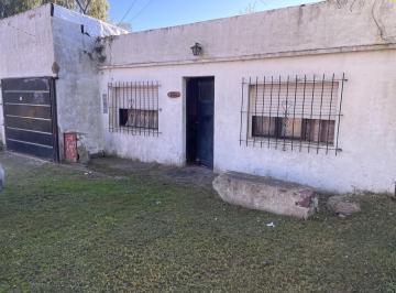 Casa · 30m² · 2 Ambientes · 2 Cocheras · Casa con Lote Salida a Arroyo Doña Flora