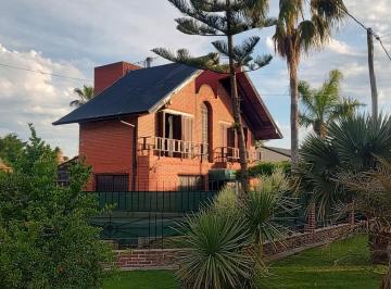 Casa · 130m² · 4 Ambientes · 1 Cochera · Casa en Venta en Villa del Plata