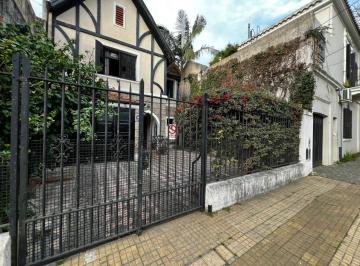 Casa · 179m² · 5 Ambientes · 2 Cocheras · Casa 5 Ambientes en Venta en Vicente López