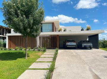 Casa · 425m² · 6 Ambientes · Casa Chalet en Alquiler en Virazón, Nordelta, Tigre