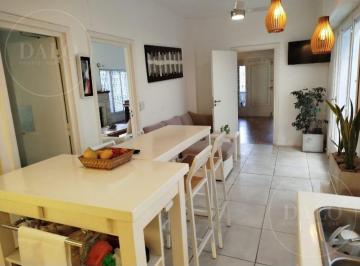 Casa · 240m² · 5 Ambientes · 1 Cochera · Casa 5 Ambientes con Dependencia en Venta en San Isidro