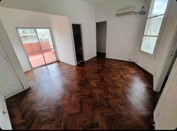 Departamento de 3 ambientes, Monserrat · Dpto 3 Amb con Terraza Propia Al Frente - Monserrat