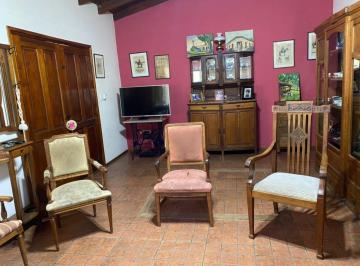 Casa de 4 ambientes, San Fernando · Hermoso Duplex en Venta Sobre Av Libertador en Punta Chica