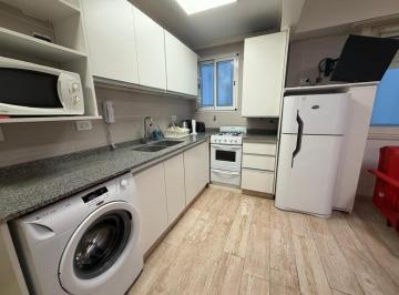 Departamento · 45m² · 2 Ambientes · Departamento de 2 Ambientes Reciclado con Balcón - Excelente Distribución