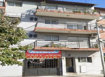 Departamento de 2 ambientes, Avellaneda · Amplio Depto 2 Ambientes, en Avelleneda Centro!