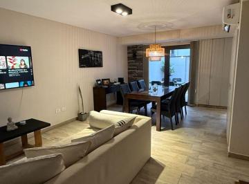 Departamento de 3 ambientes, Luján de Cuyo · Barrio Lomas de Terrada Duplex en Alquiler