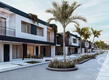 Casa · 115m² · 3 Ambientes · 1 Cochera · Casa en Venta 3 y 4 Ambiente Ituzaingó
