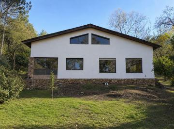 Casa · 180m² · 6 Ambientes · 2 Cocheras · Venta Casa 3 Dormi. Villa General Belgrano Córdoba