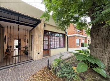 Local comercial · 45m² · 2 Ambientes · Alquiler Local a La Calle Zona Universidad