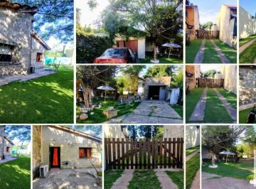 Casa · 310m² · 7 Ambientes · Casa en Venta - 2 Dorm. 2 Baños - 870 m - La Plata