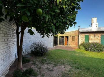 Casa · 85m² · 4 Ambientes · 1 Cochera · Casa en Venta en B° Viejo Tonel 2 - Maipú