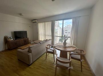 Departamento de 2 ambientes, Recoleta · En Venta Luminoso Depto 2 Amb con Balcón y Cochera en Recoleta / Palermo