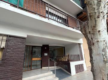 Departamento de 3 ambientes Venta USD 128.000 · Depto 3 Amb C/ Fte 84 m²